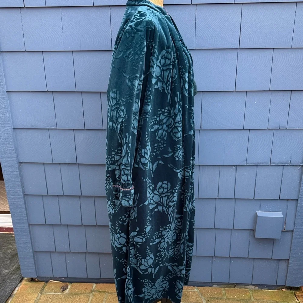 Jasmine Rose Elegant Teal Floral Robe velvet small NWOT